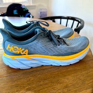 Hoka Clifton 8